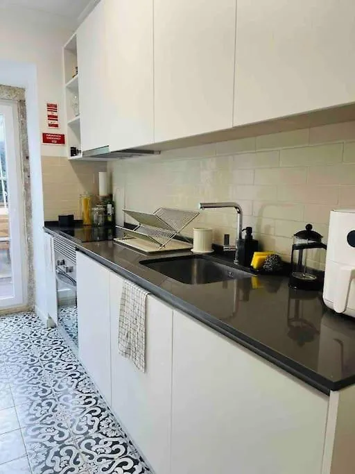 Apartamento Moderno Com Jardim Av. Da Liberdade リスボン ポルトガル